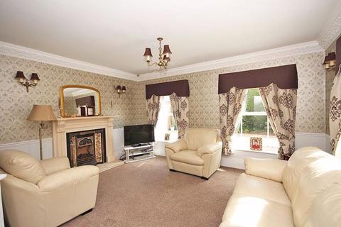 31b Humberston Avenue, Humberston, Grimsby, DN36 4SW