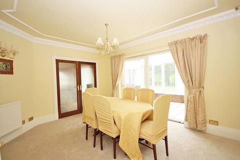 31b Humberston Avenue, Humberston, Grimsby, DN36 4SW