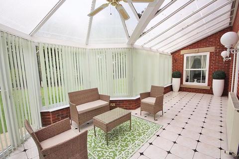 31b Humberston Avenue, Humberston, Grimsby, DN36 4SW