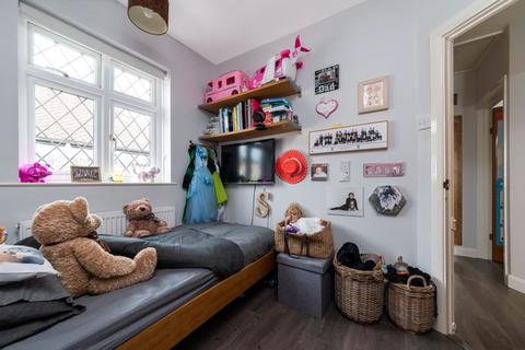 81 Wren Road, Sidcup, DA14 4NE