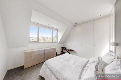 2 bedroom flat for sale, Canfield Gardens, London