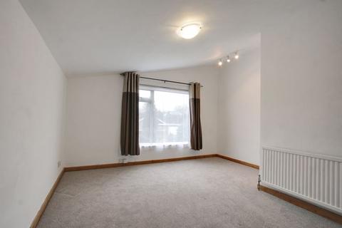 17 Scott Close, Farnham Common, Slough, SL2 3HT