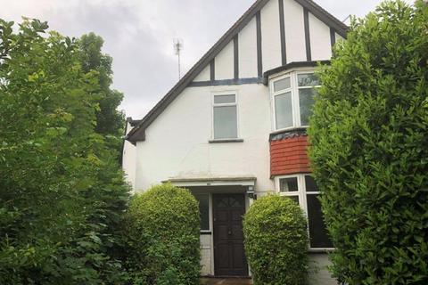 60 The Vale, London, NW11 8SJ