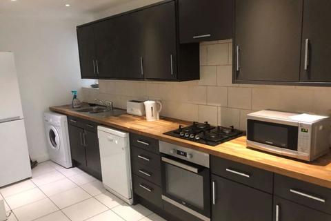 60 The Vale, London, NW11 8SJ
