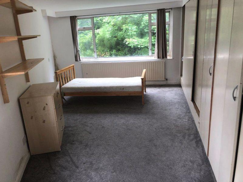 Photo 38