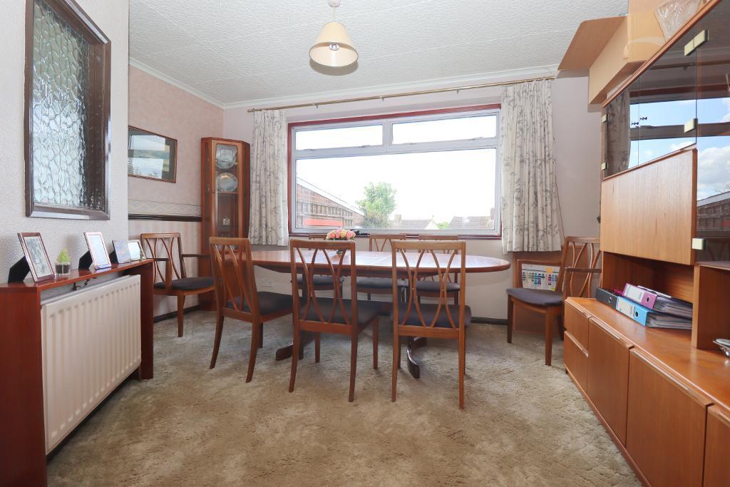 Cranbrook Drive, Sundon Park, Luton... 3 bed bungalow £340,000