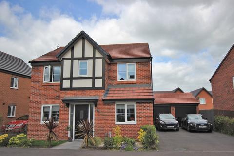 4 bedroom detached house for sale - Woodford Drive, Widnes, WA8