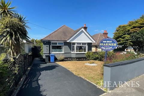 2 bedroom detached bungalow for sale - Newlyn Way, Poole, BH12