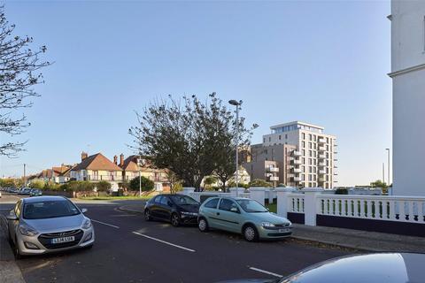 2 bedroom apartment for sale - Calista, 26 West Parade, Worthing, West Sussex, BN11