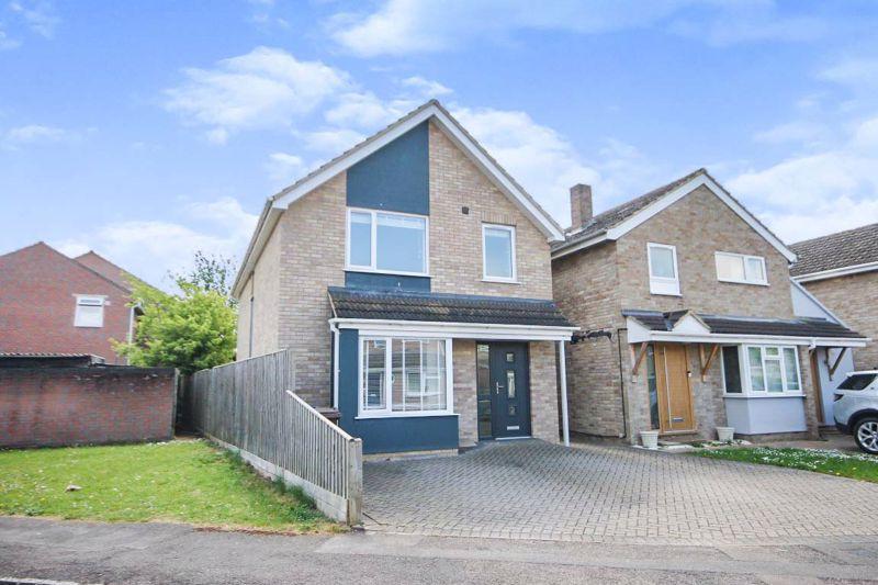 Maple Avenue KIDLINGTON 3 bed detached house for sale £500,000