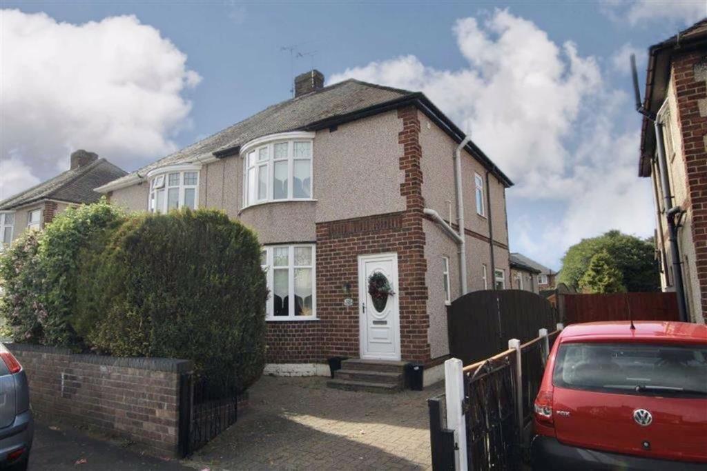 Queens Avenue, Flint, Flintshire, CH6 3 bed semidetached house for