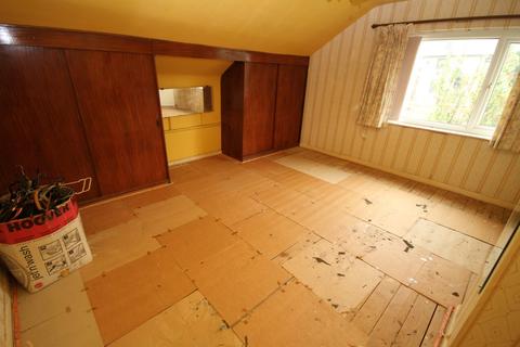 89 Thackley Road, Bradford, BD10 0SB