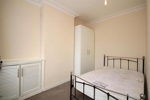 4 bedroom terraced house for sale - Westbury Road, Clarendon Park, Leicester LE2