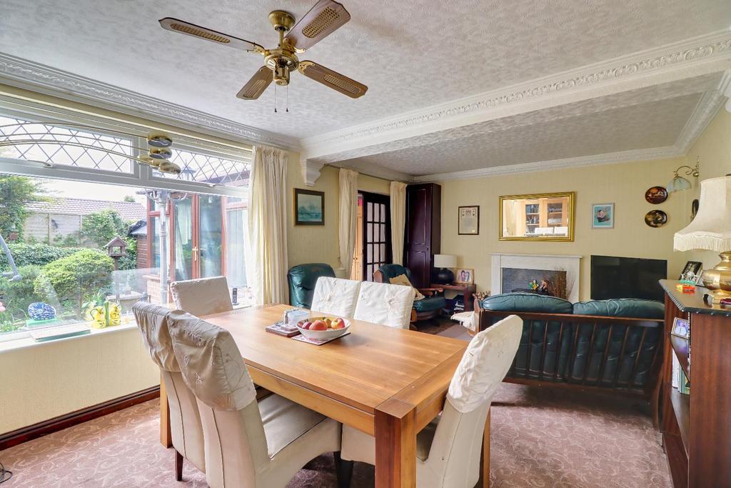 2 nd reception/family/dining room