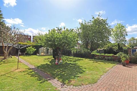 3 bedroom semi-detached house for sale - Westway Gardens, Redhill