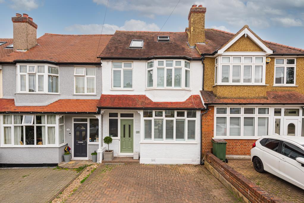 Bridgewood Road, Worcester Park 4 bed terraced house £680,000