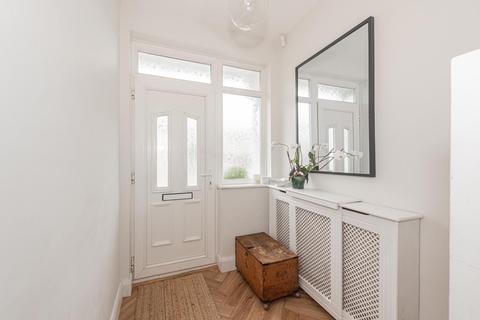 141 Bridgewood Road, Worcester Park, KT4 8XT