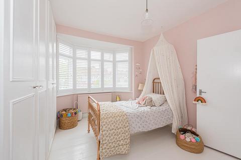 141 Bridgewood Road, Worcester Park, KT4 8XT