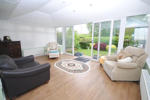 7 Barrowby Road, Leeds, LS15 8QL