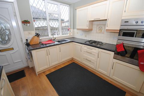 7 Barrowby Road, Leeds, LS15 8QL