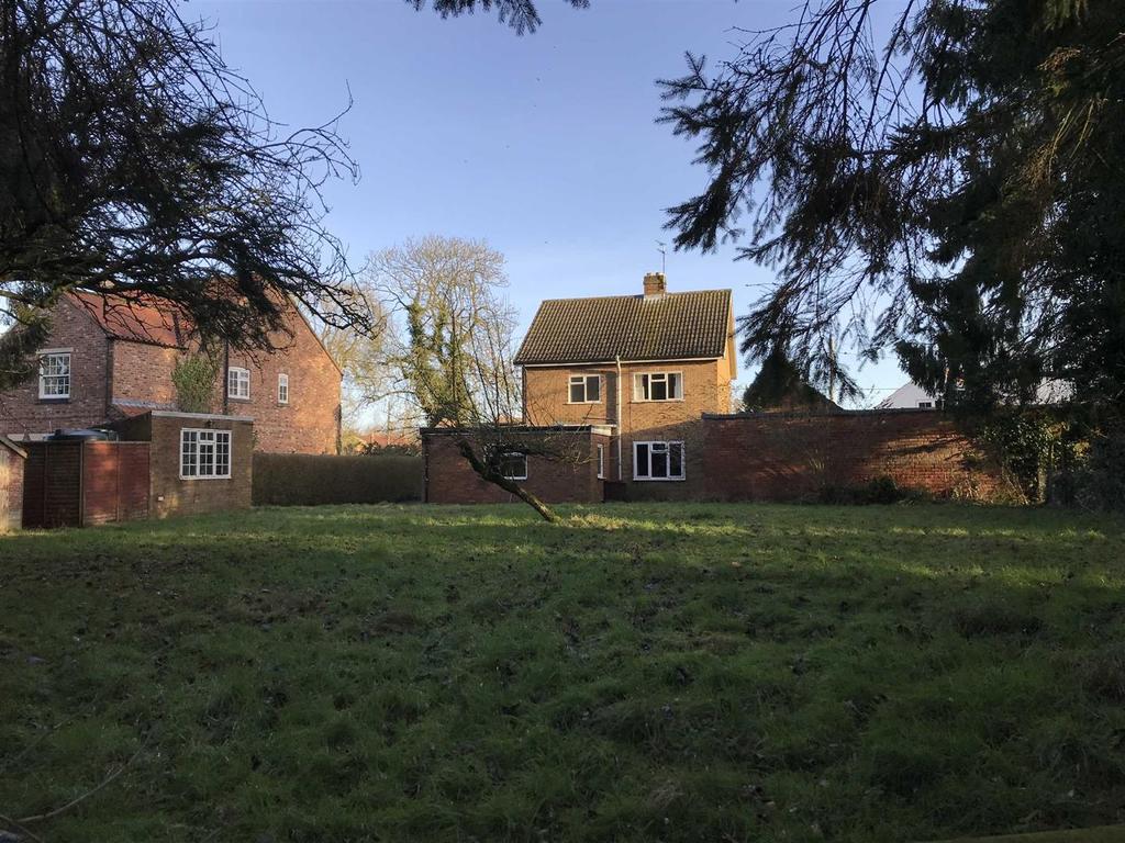 West Lilling 3 bed country house £450,000