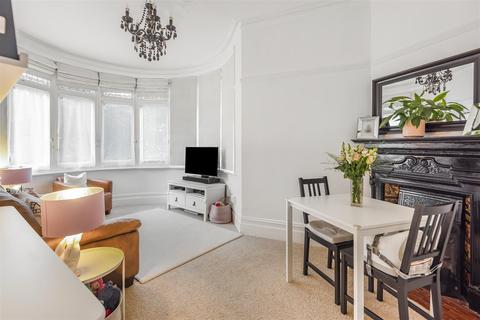 2 bedroom apartment for sale - Cranes Park Avenue, Surbiton