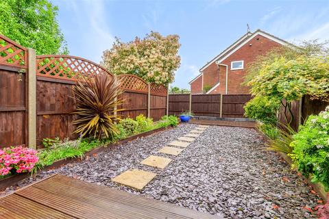 3 Holt Down, Petersfield, GU31 4PQ