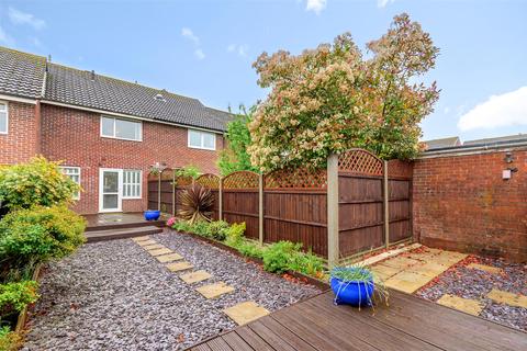 3 Holt Down, Petersfield, GU31 4PQ