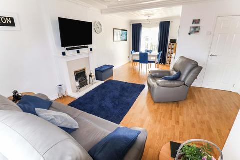 19 Wenlock Way, Nuneaton, CV10 8QL
