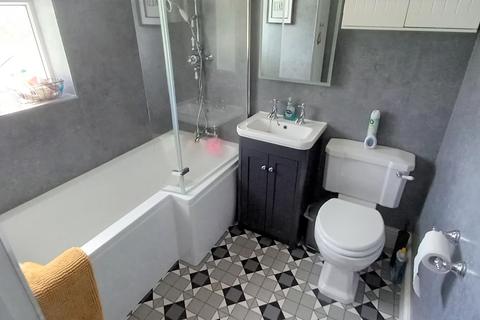75 Grange Road, Rhyl, LL18 4BT