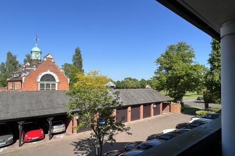 Flat 20, Booths Court Poplar Drive, Hutton, Brentwood, CM13 1YY