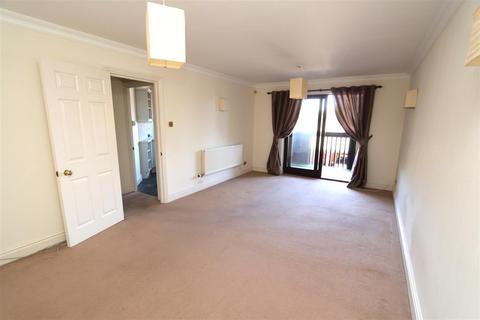 Flat 20, Booths Court Poplar Drive, Hutton, Brentwood, CM13 1YY