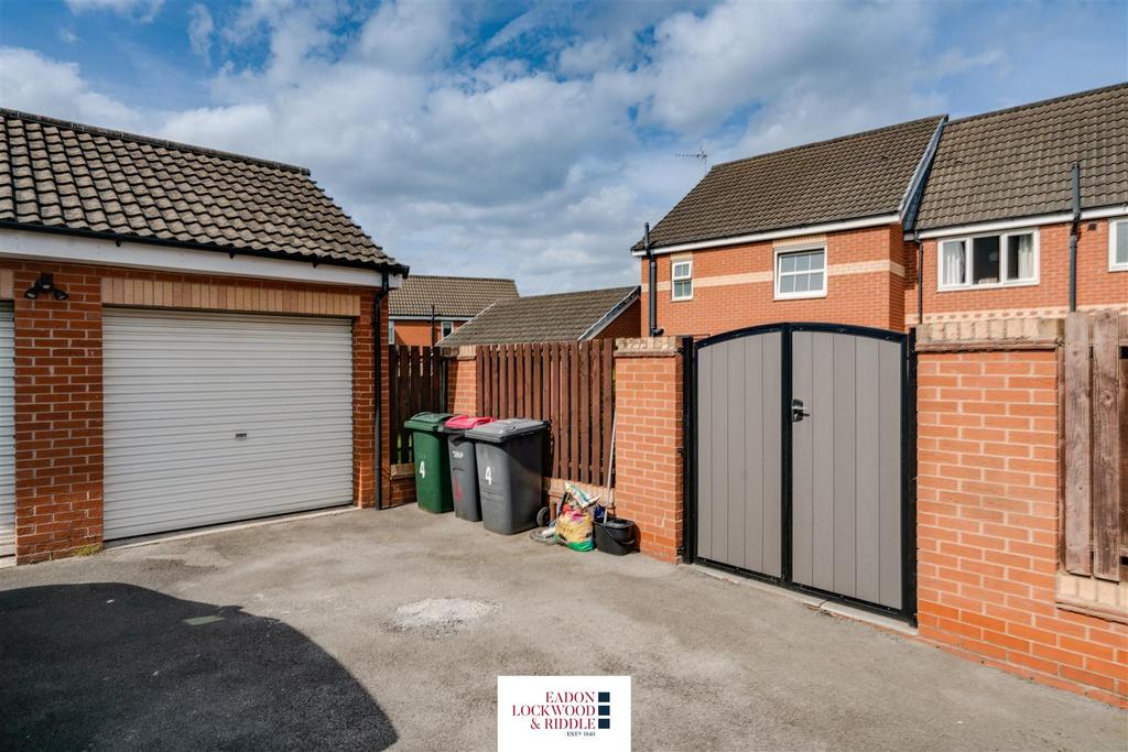 Garage.jpg