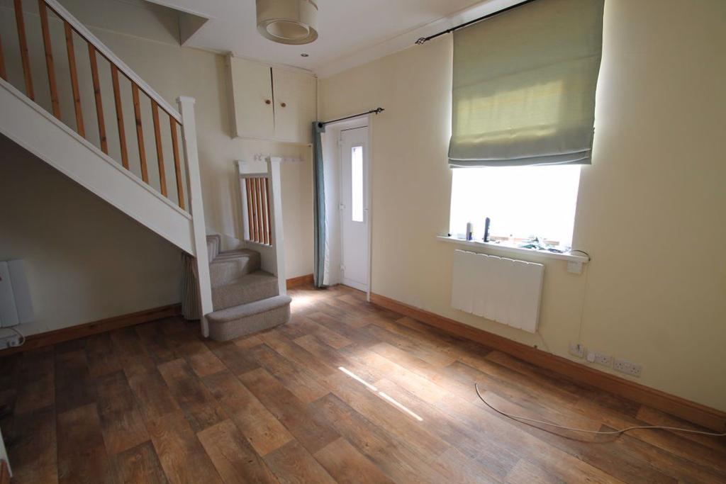 Yarborough Road, East Cowes 1 bed house £675 pcm (£156 pw)