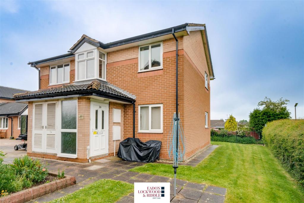 St. Albans Court, Wickersley, Rotherham 2 bed flat £150,000