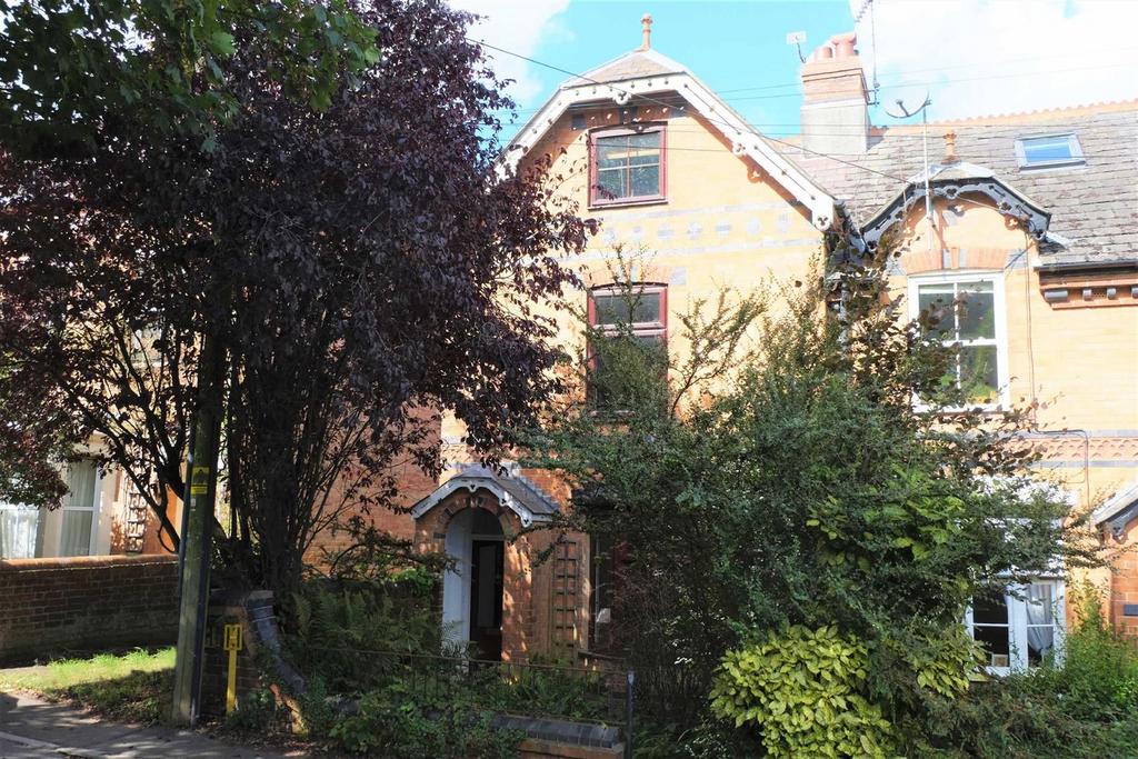 Victoria Grove, Bridport 4 bed terraced house for sale £500,000