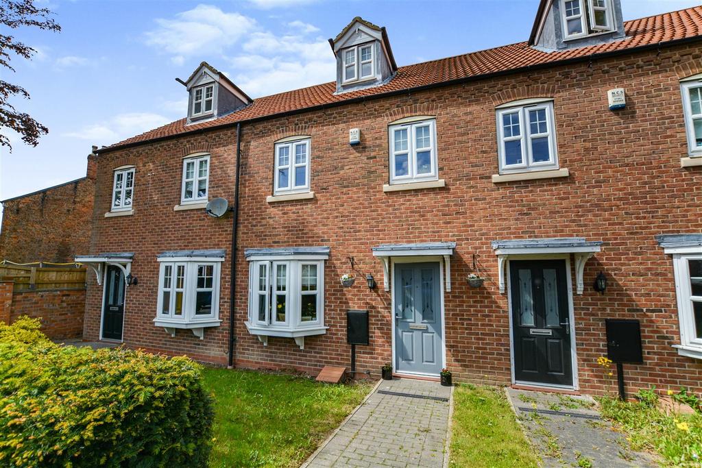 Eastoft Road, Crowle, Scunthorpe 3 bed townhouse £180,000