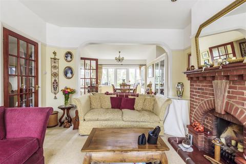 5 Rutherwyke Close, Epsom, KT17 2NA
