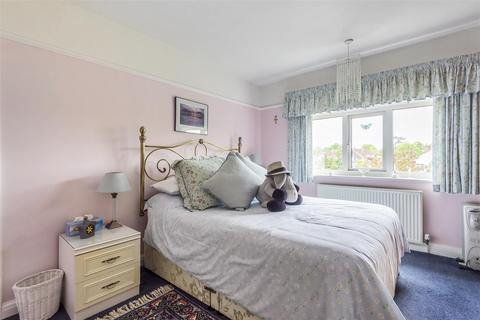 5 Rutherwyke Close, Epsom, KT17 2NA