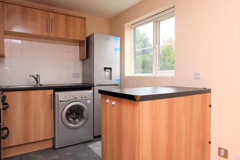 34 Thurlow Close, London, E4 9XE