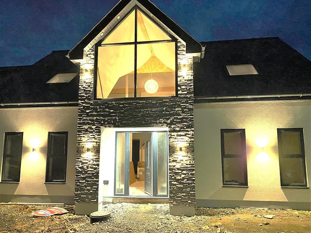 Maes Nantybwch, Tredegar 4 bed house for sale £500,000