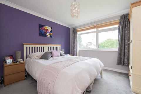 2 bedroom flat for sale - Briavels Court, Downs Hill Road, Epsom