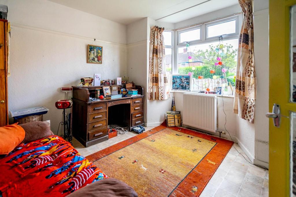 Danebury Drive, York 3 bed semidetached house £240,000