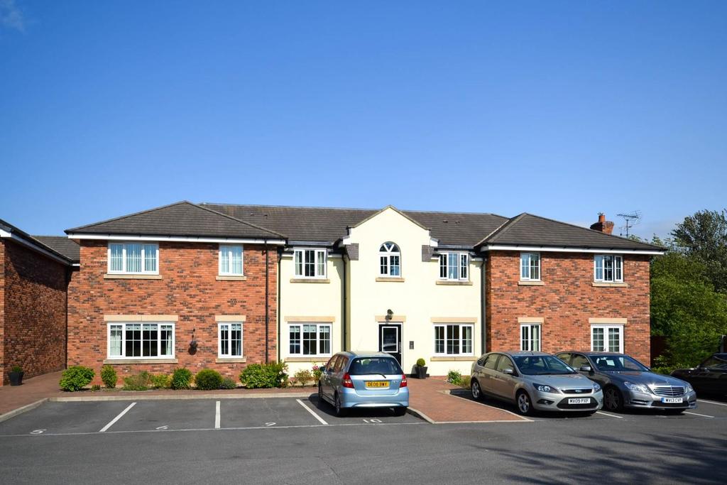 Herons Reach, Warrington Road, Glazebury, WA3 5LL 2 bed apartment for