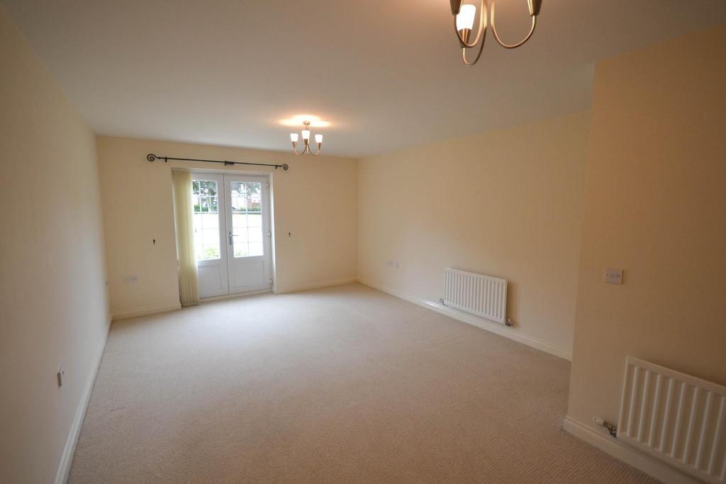 Herons Reach, Warrington Road, Glazebury, WA3 5LL 2 bed apartment for