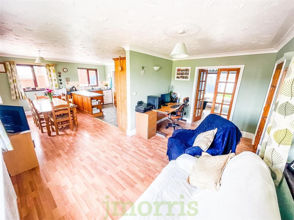 Kitchen/Dining/Family Room