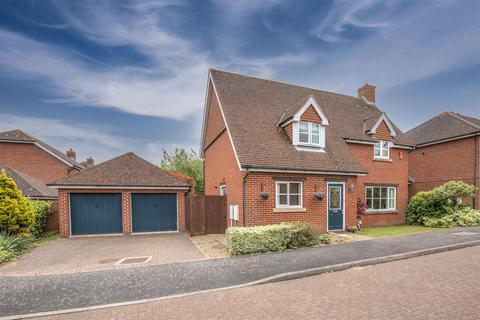 4 bedroom detached house for sale - Lower Dicker