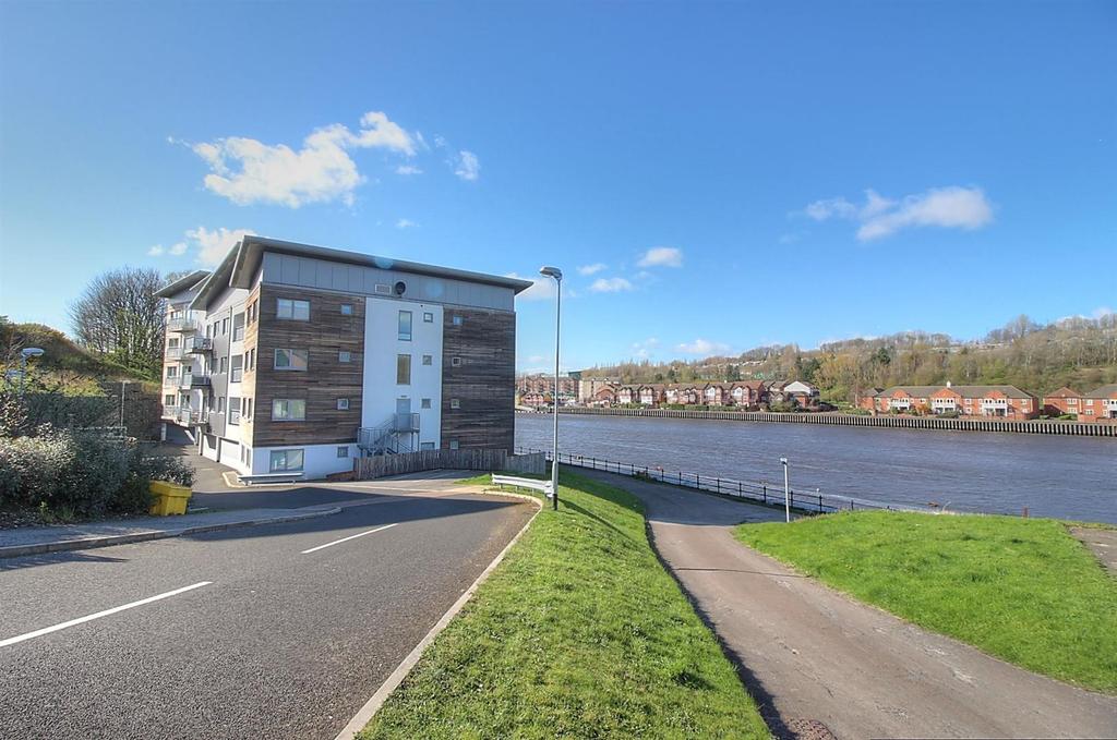 Friars Wharf, Green Lane, Gateshead 2 bed apartment £850 pcm (£196 pw)