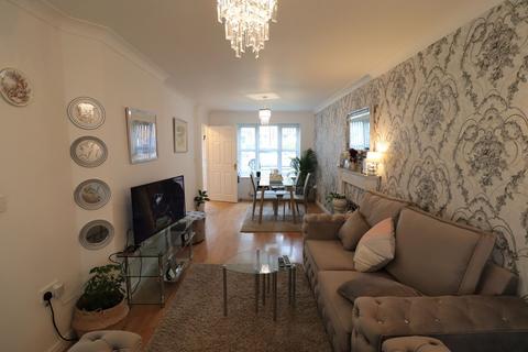 8 Besant Close, Blackburn, BB1 2RG