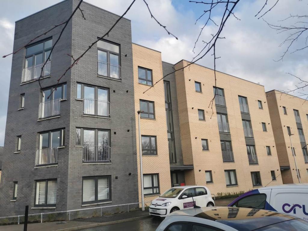 Niddrie Mains Road, Edinburgh, 2 bed flat £850 pcm (£196 pw)